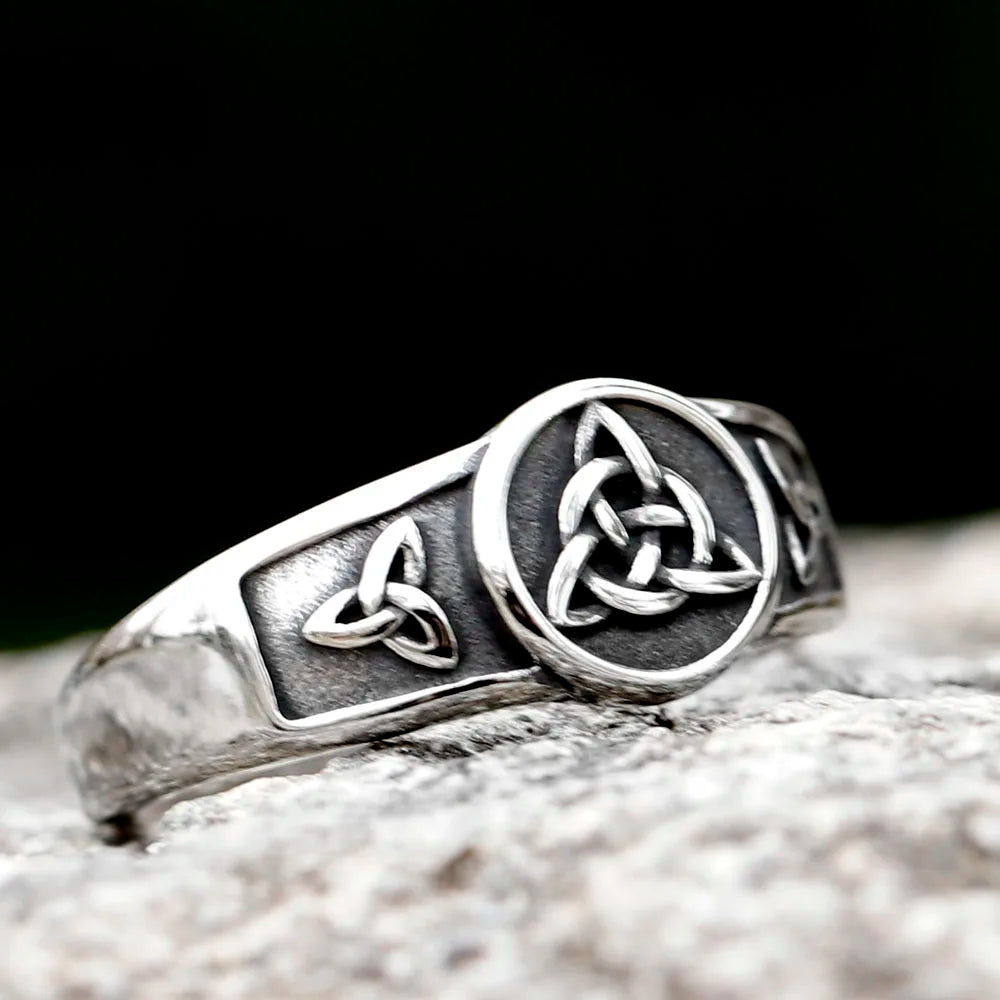 Enchanted Witch Knot Ring