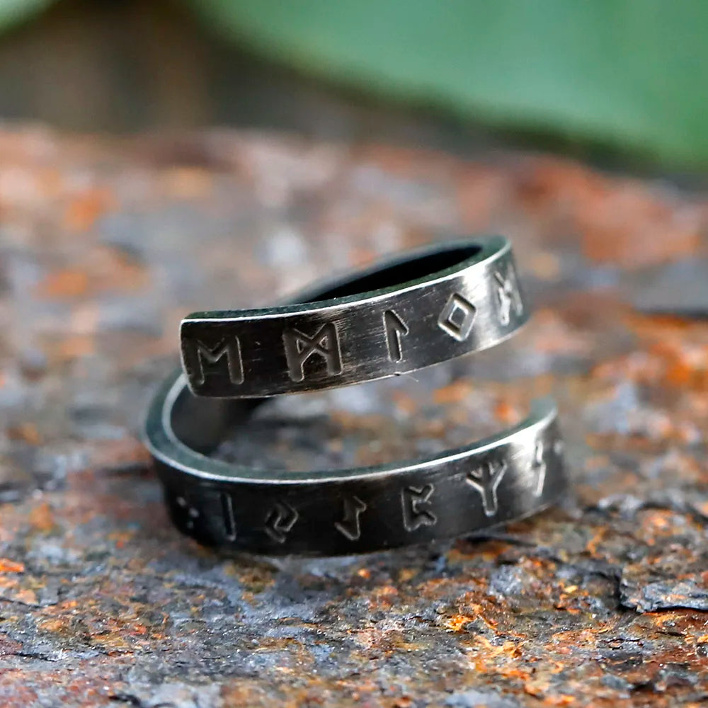 Gothic Viking Rune Rotating Ring