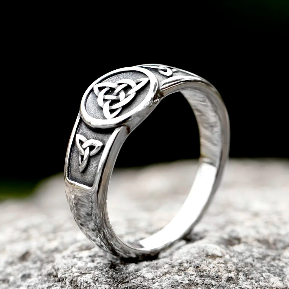Enchanted Witch Knot Ring