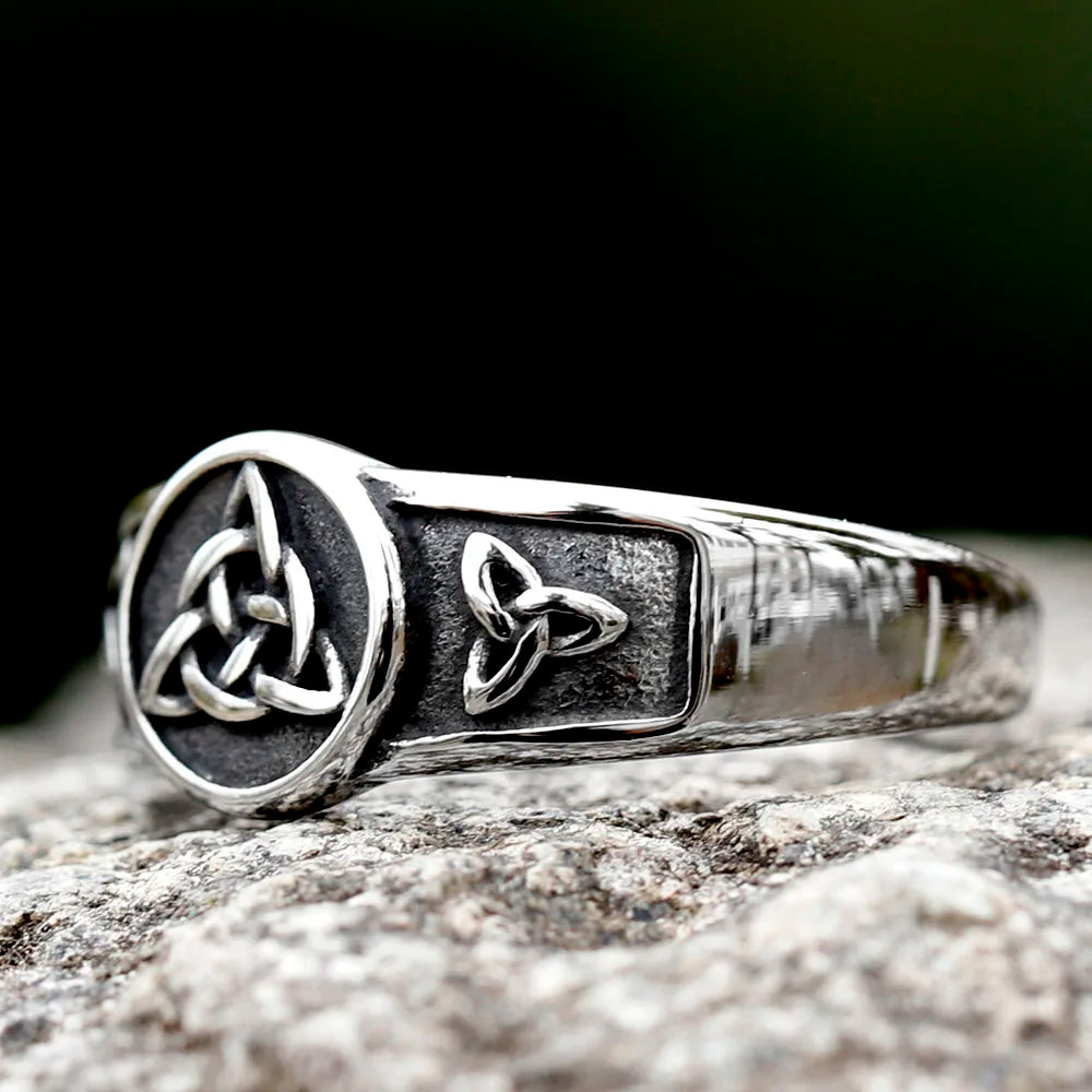 Enchanted Witch Knot Ring
