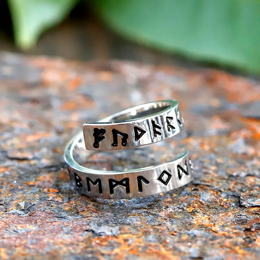 Gothic Viking Rune Rotating Ring